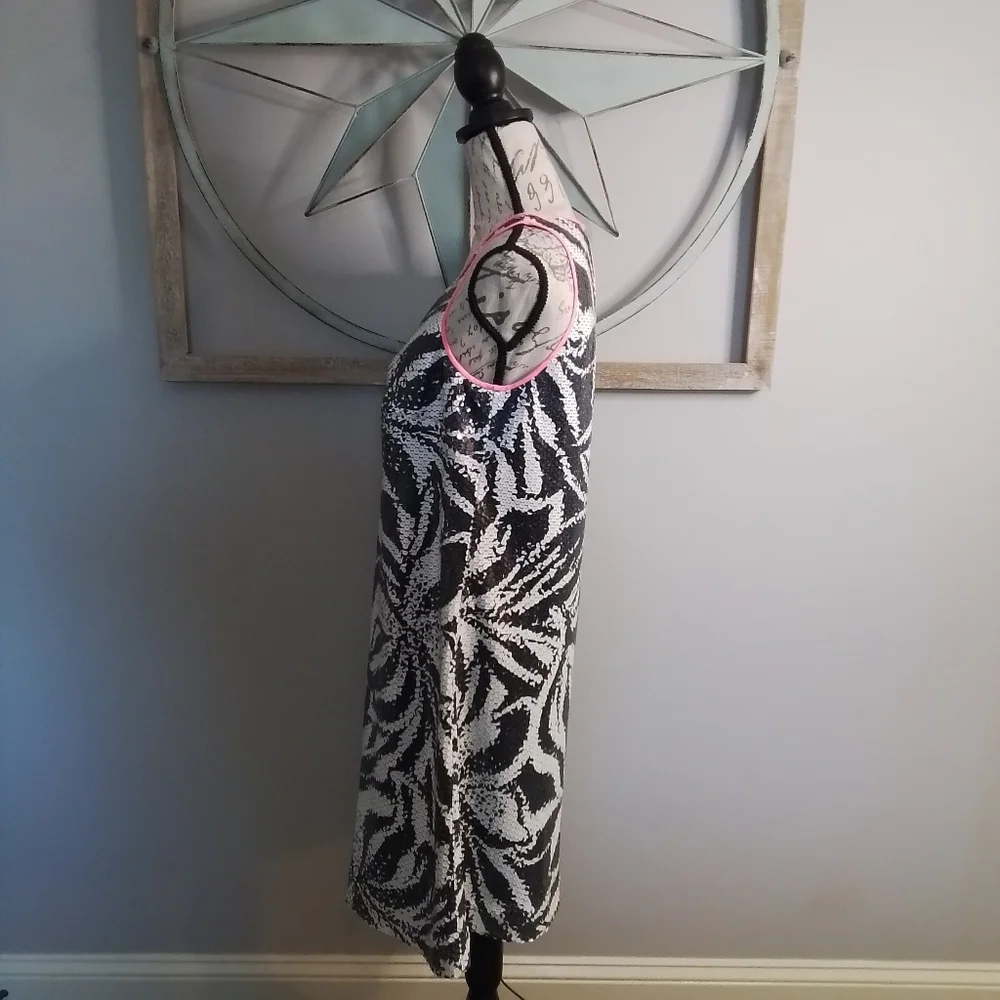 Lilly Pulitzer Courtin Sneak A Peek Black & White Sequin Shift Dress - 10